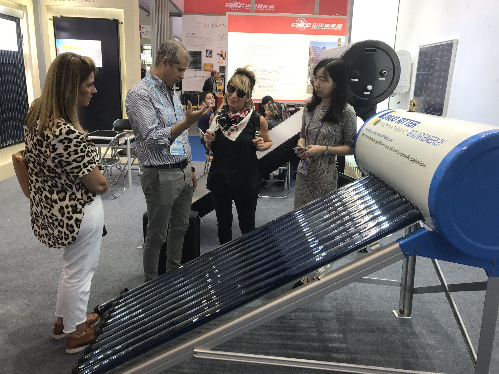 170418 开云app登录入口,开云(中国)官方,瑞特参展第121届广交会 新品上线打造太阳能综合应用国家品牌3.jpg 170418 开云app登录入口,开云(中国)官方,瑞特参展第121届广交会 新品上线打造太阳能综合应用国家品牌3.jpg